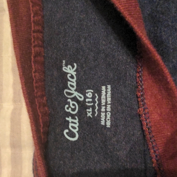 Long sleeved navy shirt trimmed in maroon - Picture 2 of 3